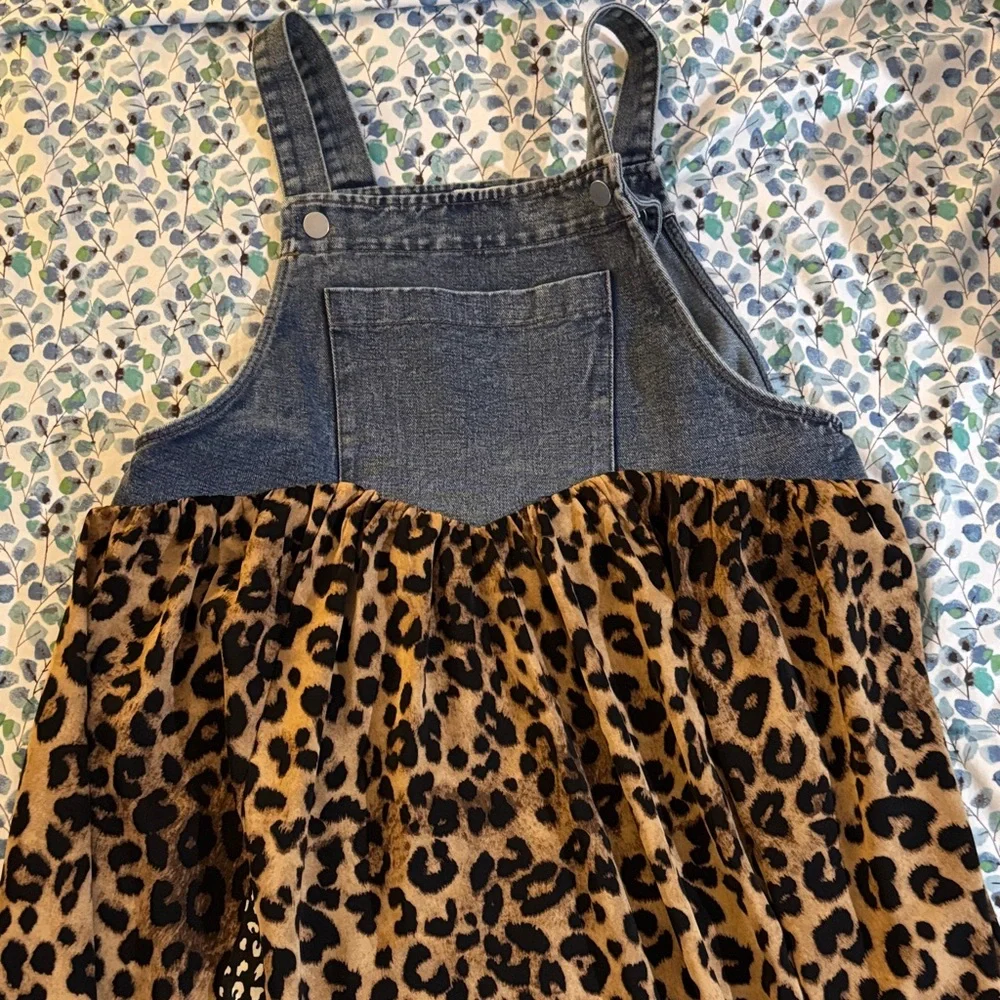 Oddi Leopard Maxi Dress - Picture 1 of 8
